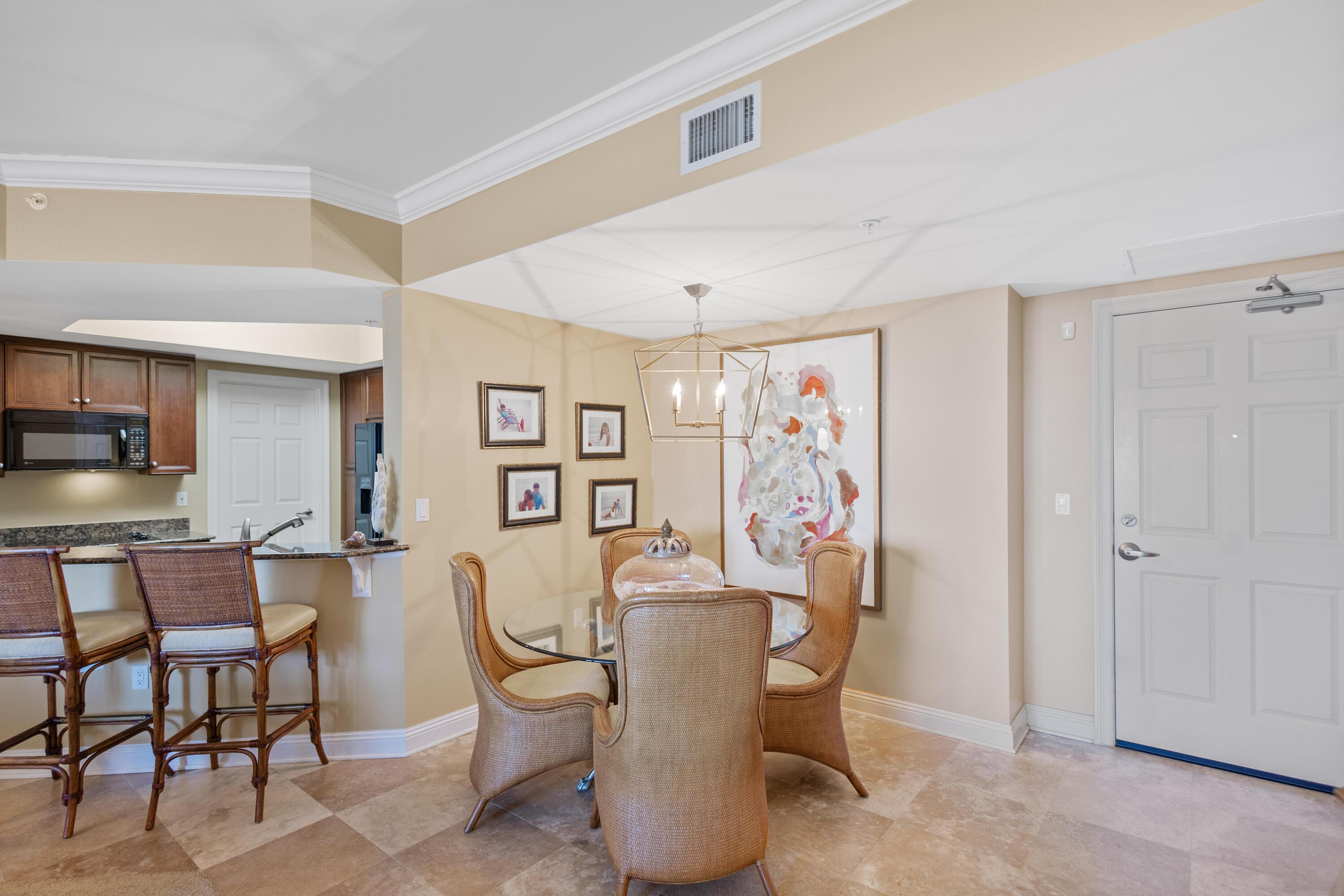 Image 3: Dining