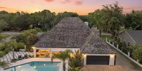 Image 2: Twilight back exterior