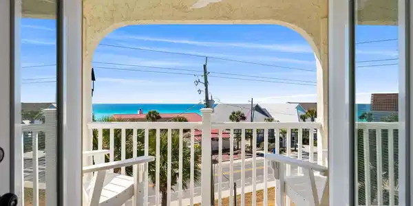 Image 3: 3flr ocean view