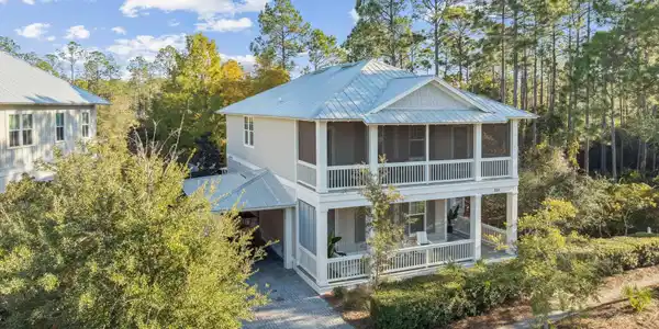 318 E Royal Fern Way