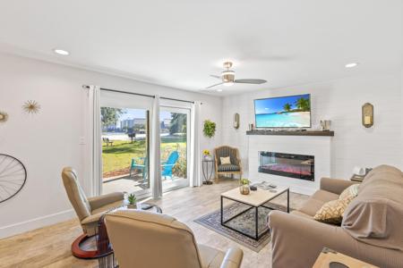 166 N Driftwood Bay