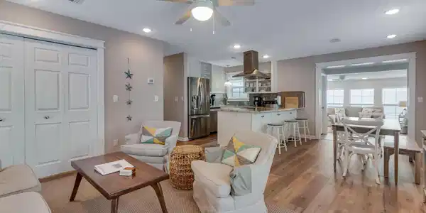 Image 3: 4-web-or-mls-107-brown-st