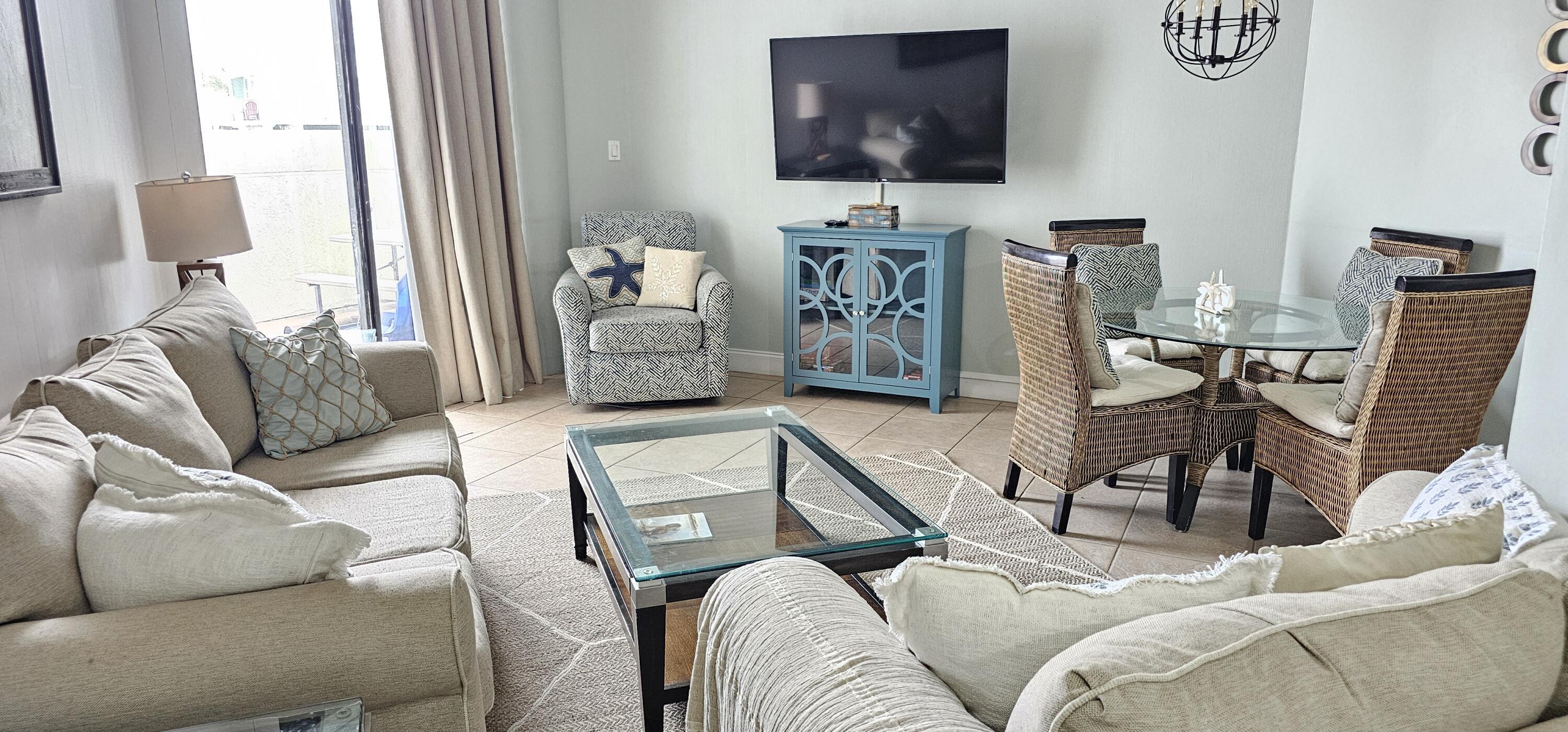 Image 2: Living Room