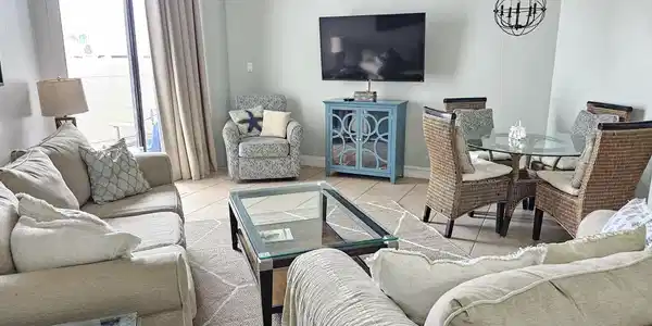 Image 2: Living Room