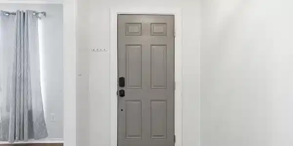 Image 4: front door