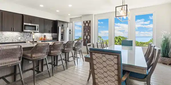 Image 4: Kitchen and Dining