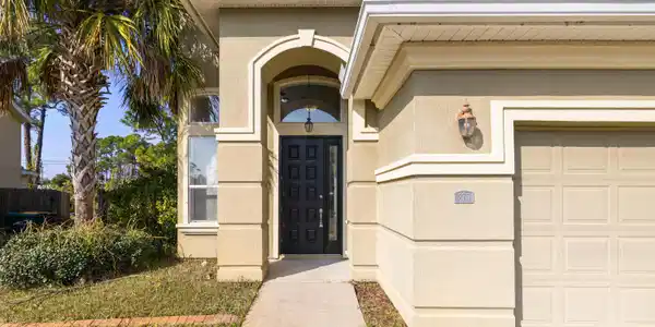 Image 2: 876SolimarWay-MaryEsther-FL-07
