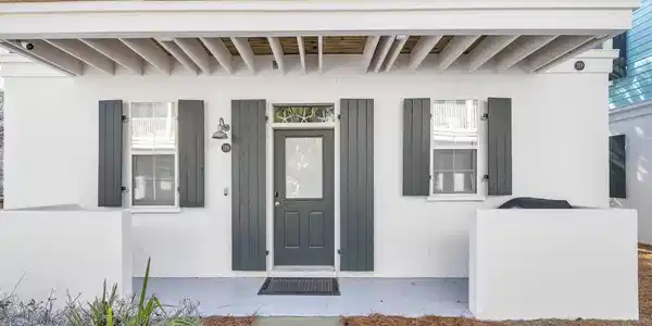 Image 3: Front Porch