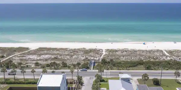 Image 4: Drone Bid A Wee Beach Access
