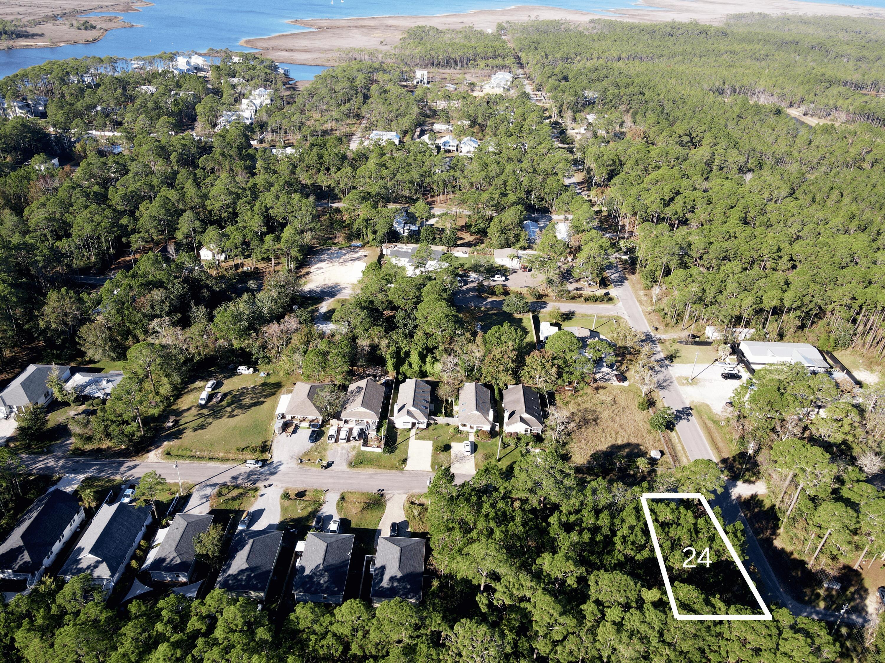 Image 4: Lot 24