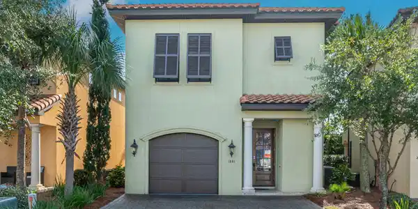 1881 Baytowne Loop