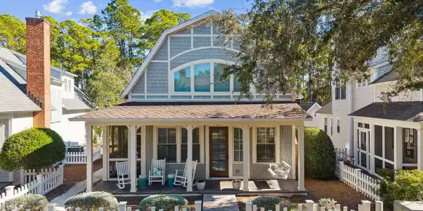 261 Salt Box Lane