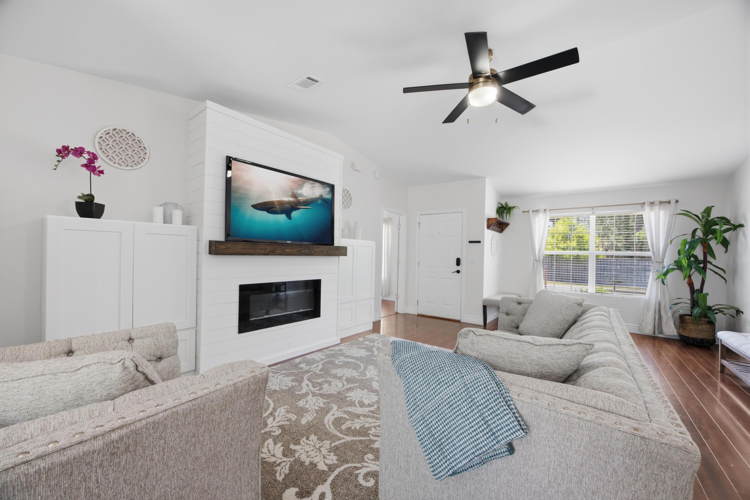 Image 3: Living Room Fireplace
