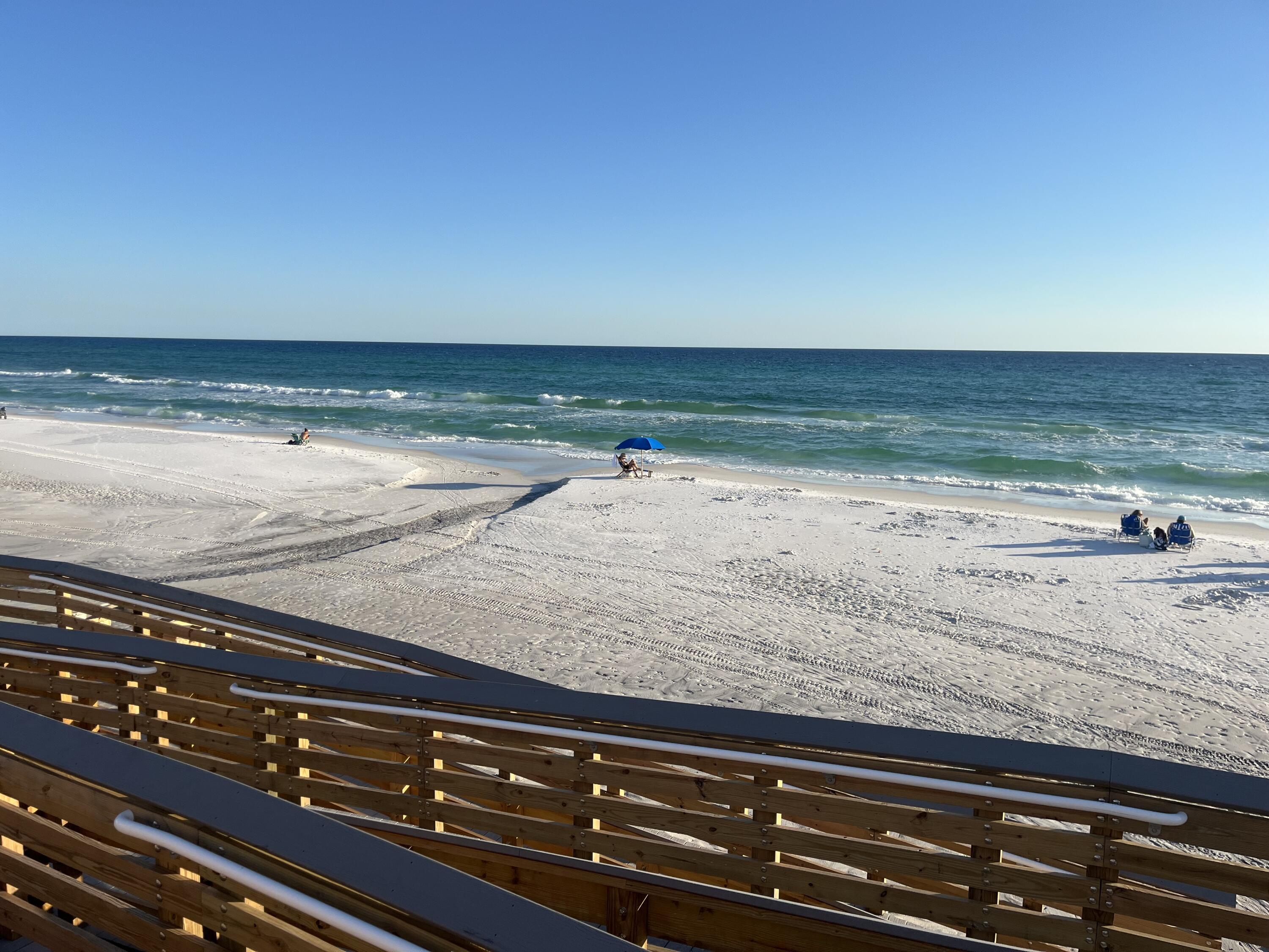 Image 4: 3-beach_pic_daytime
