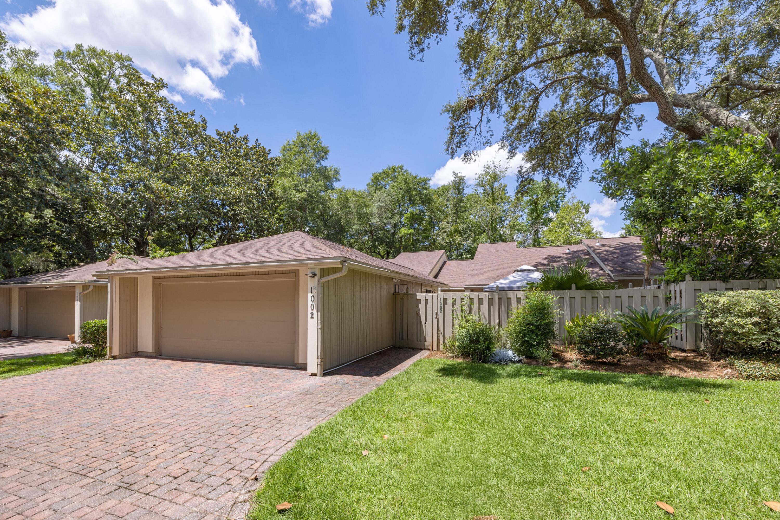 Image 1: 2 car garage