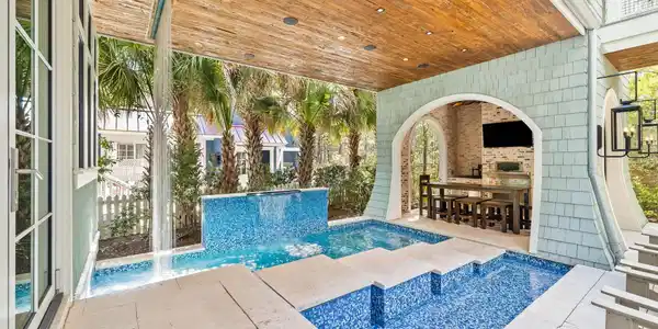 Image 2: Backyard Oasis 6