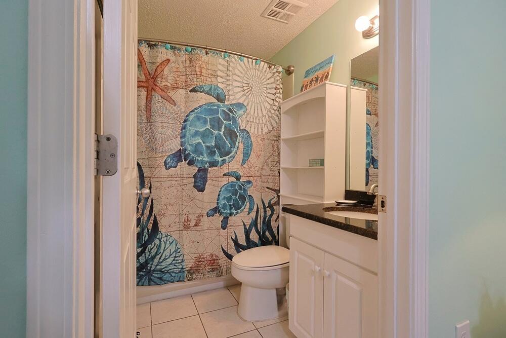 Image 4: Primary Bathroom