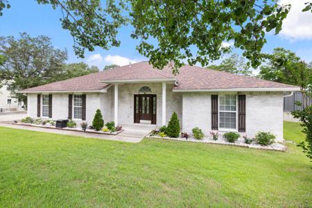 449 Ruckel Drive