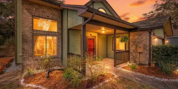 307 Evergreen Avenue