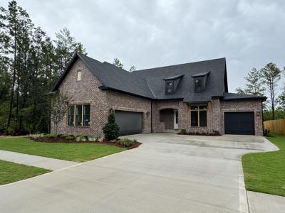 212 Shimmer Circle