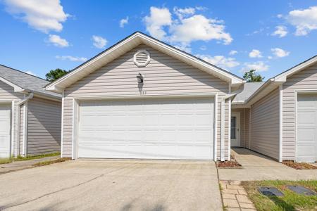 933 Tray Drive
