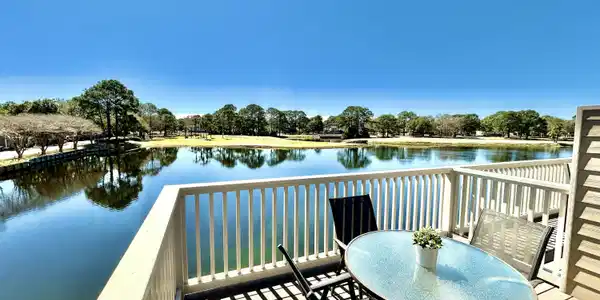 919 Harbour Point Lane