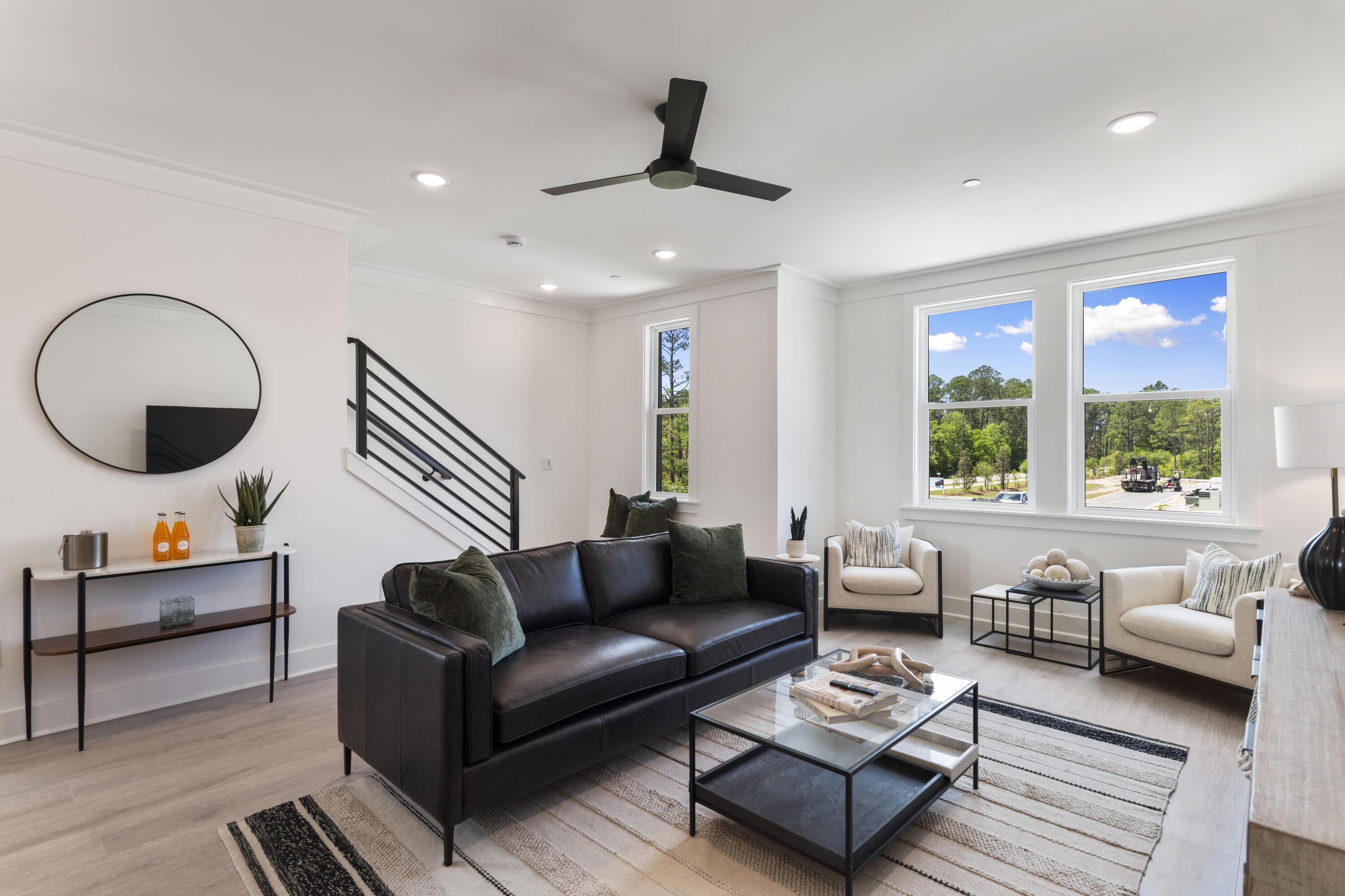 Image 4: Open Living Space