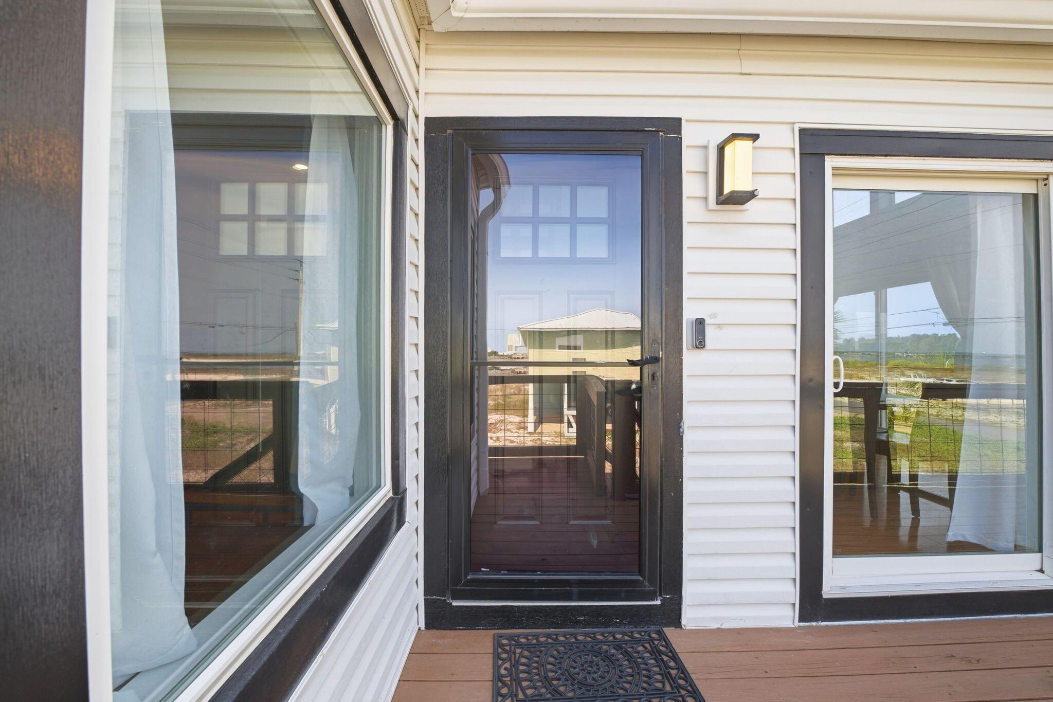 Image 4: 6-web-or-mls-7937-white-sands-blvd