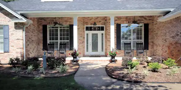 Image 3: 117BahiaVistaBackFrt99Porch411