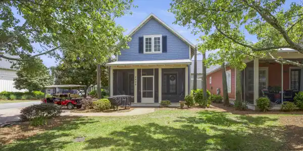 2436 Bungalo Lane