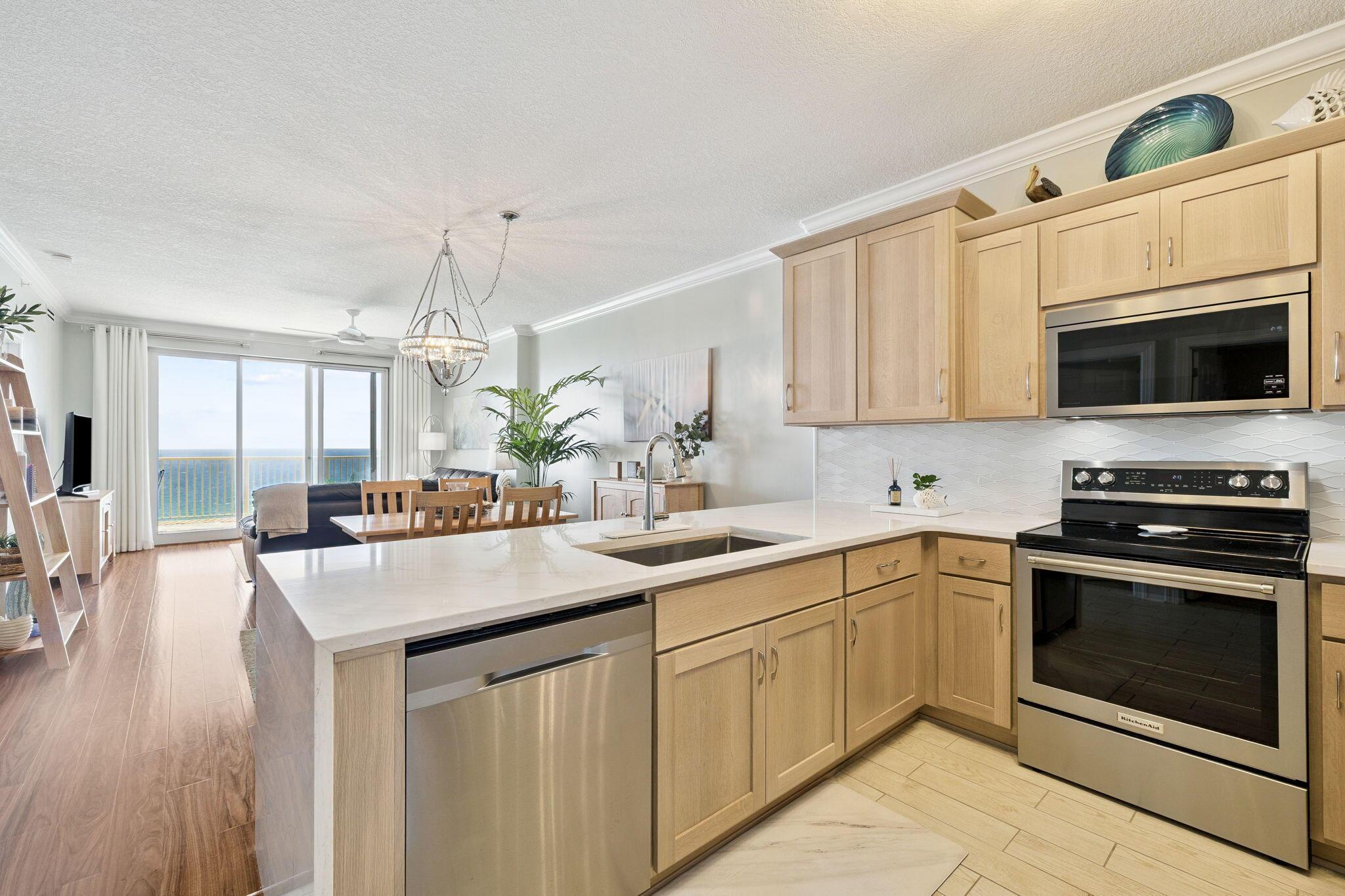 Image 4: Unit 1305 Ocean Villa