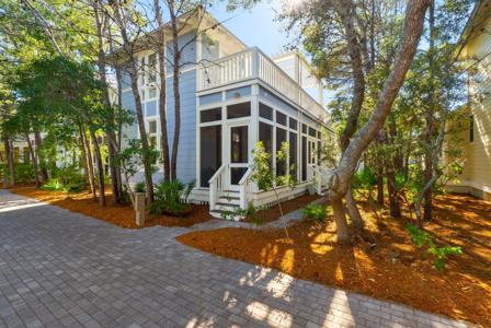 782 Western Lake Drive