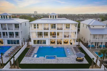 212 Driftwood Road