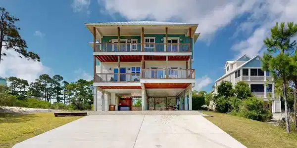 Image 2: Main Photo