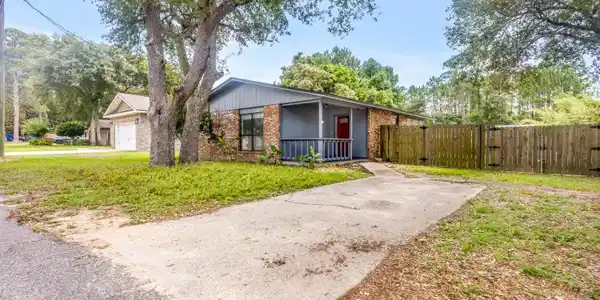 912 Al Hammett Road