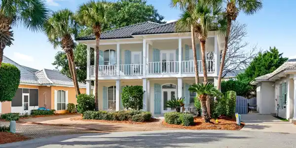 21 Jade Cove