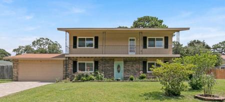 4 Pebble Beach Drive