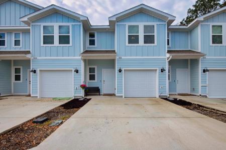1026 Mclaren Circle