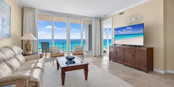 Image 3: Living Area