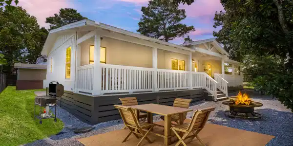 704 Gulf View Drive