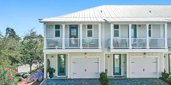 4923 E County Highway 30A