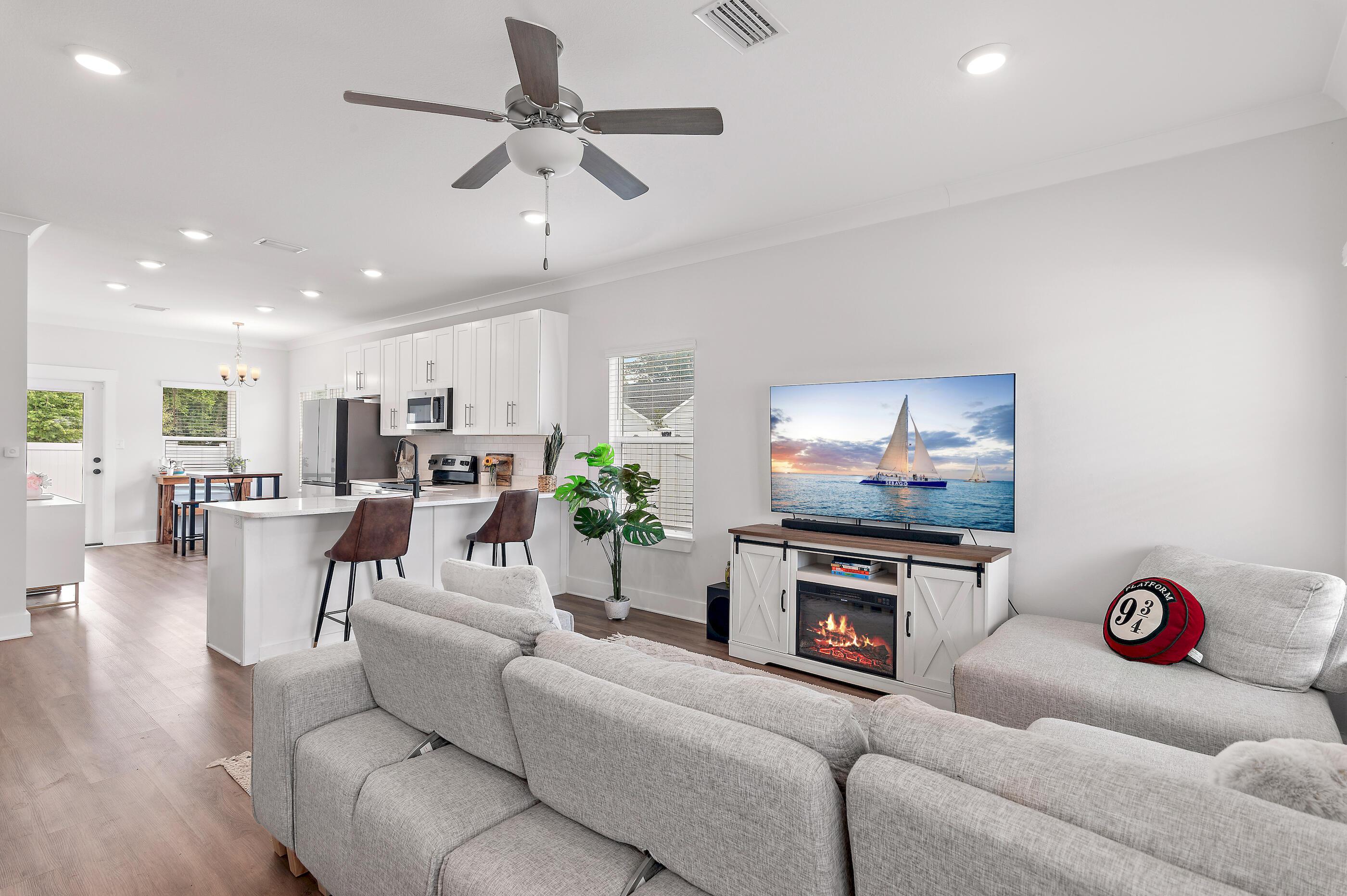 Image 3: Living Room with Natural Light