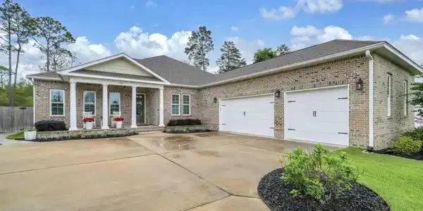 1166 Deer Moss Loop