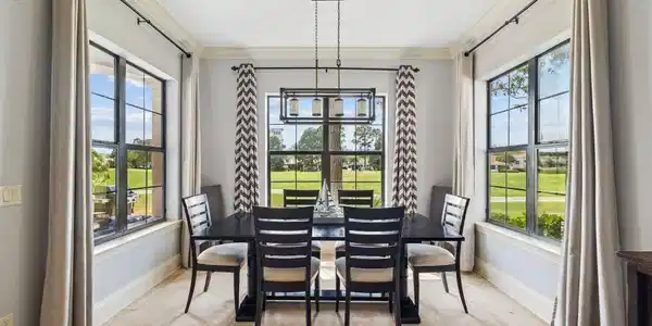 Image 3: Dining Area