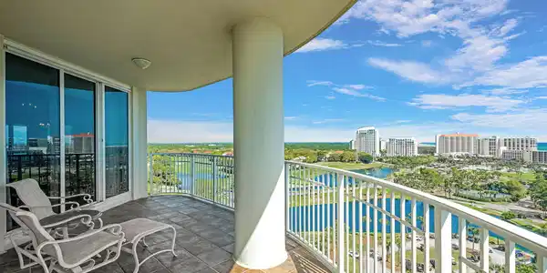Image 3: 43-web-or-mls-dune-lake-studio-42