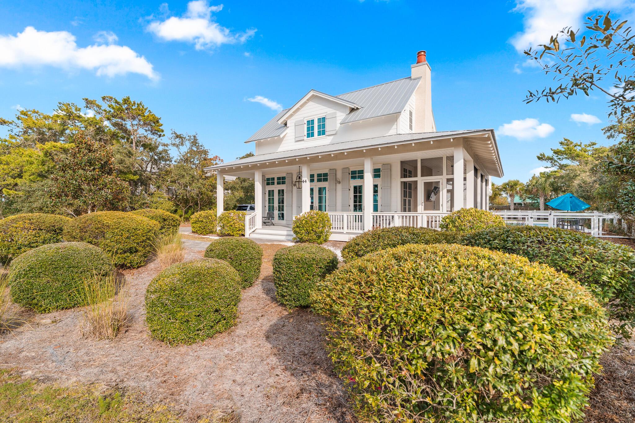 Image 4: Front- Street