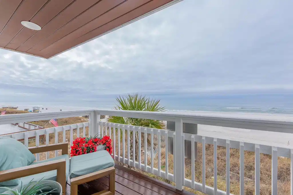 Image 1: 5903 Gulf Dr.