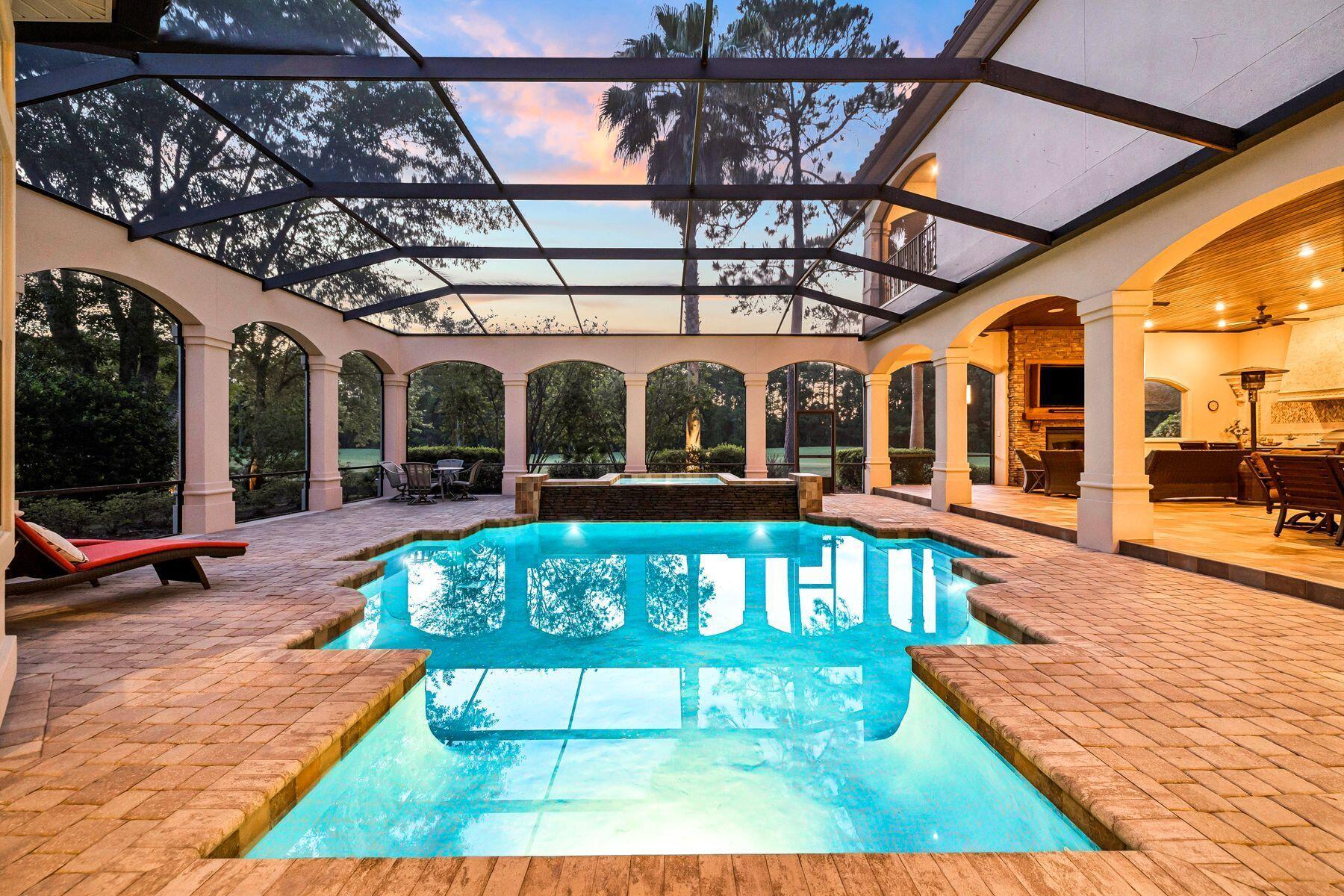 Image 4: Lanai, Pool and Spa