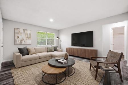 609 Colonial Drive