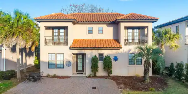 32 Le Soleil Drive